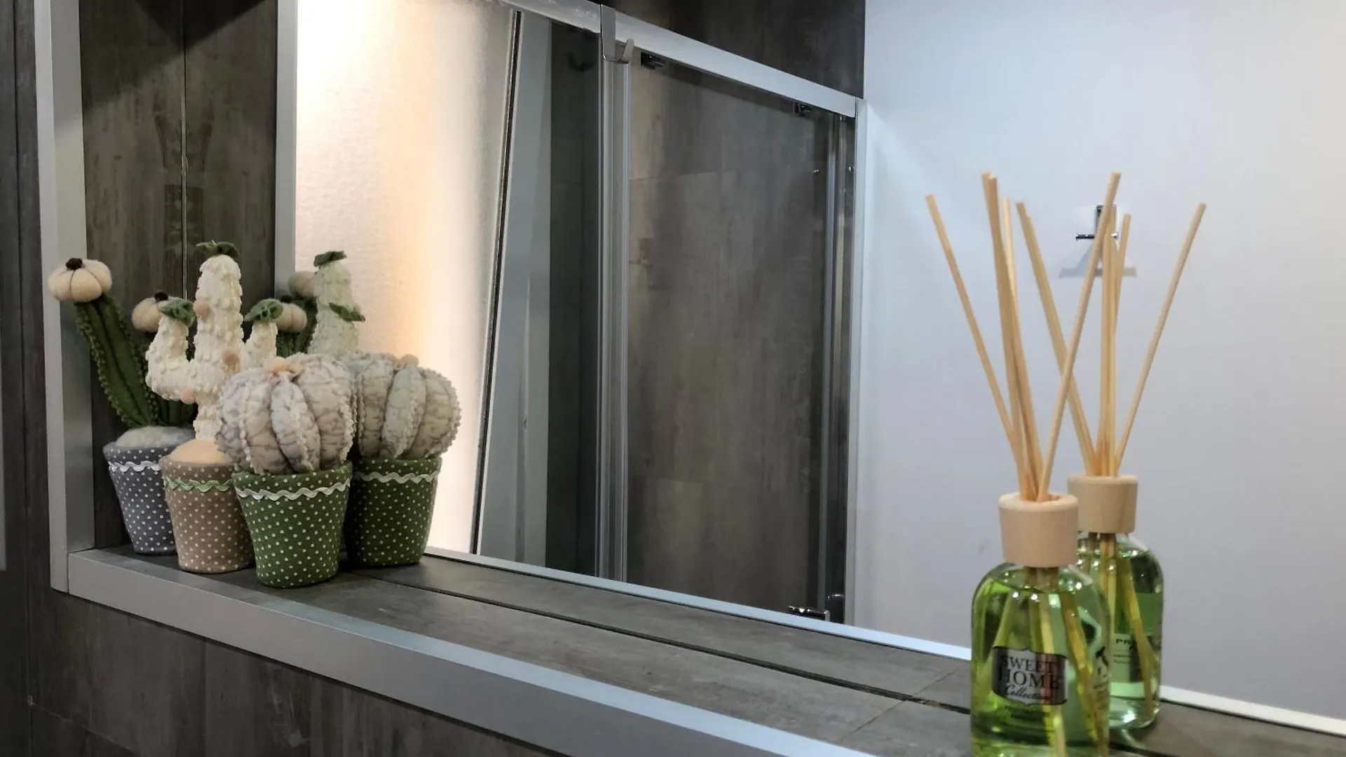 Ade Home CTA Apartment