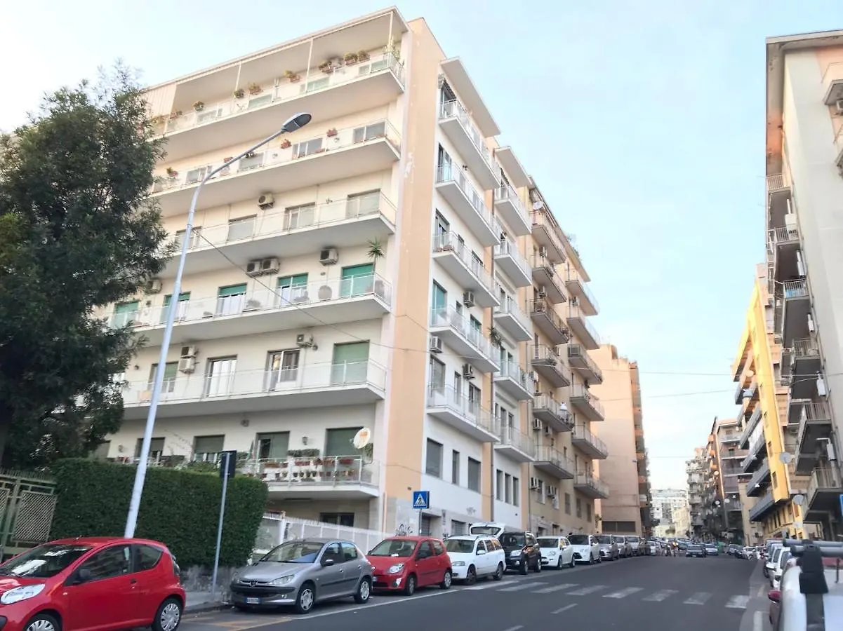 Ade Home CTA 0*, Catania Italien
